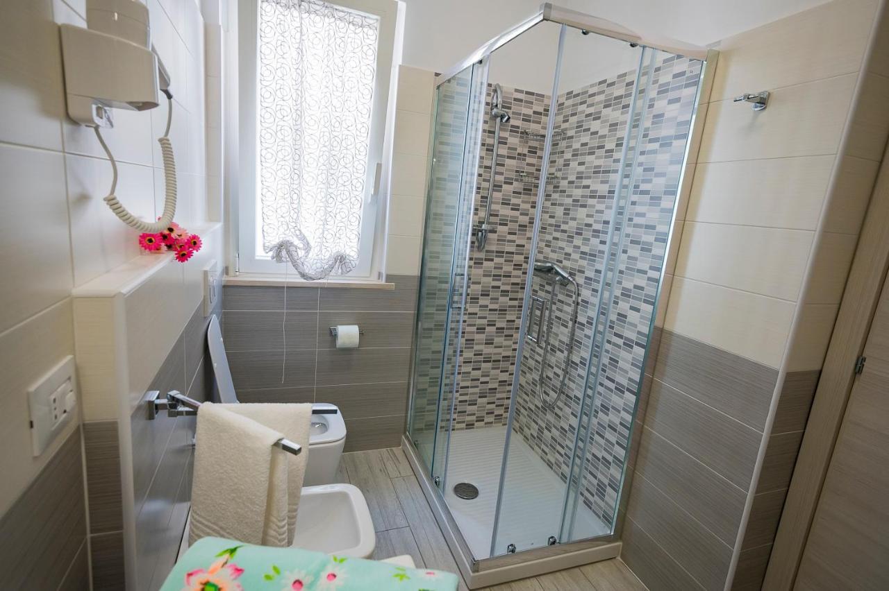Pineta Del Mare Bed & Breakfast Alba Adriatica Exterior photo